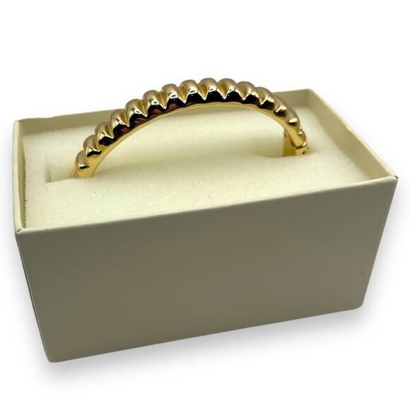 NEW Macy's ON 34TH Gold Textured Bangle Bracelet Minimalist Modern Hinge - Picture 2 of 9